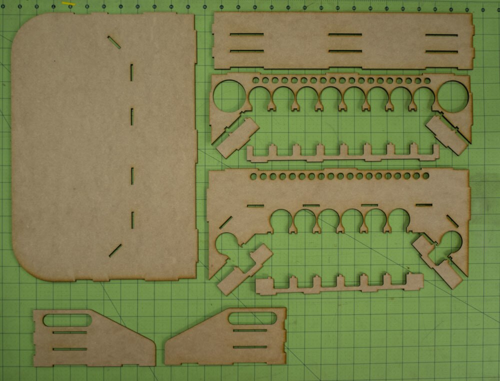 Painting Station - 34mm for GW, Citadel, Model Master, etc